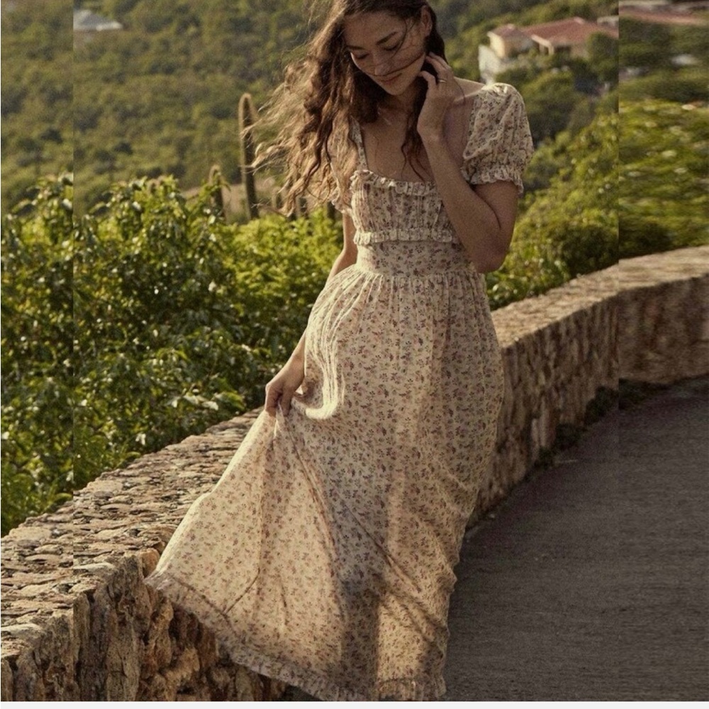 Doen Gia dress in feathered floral
